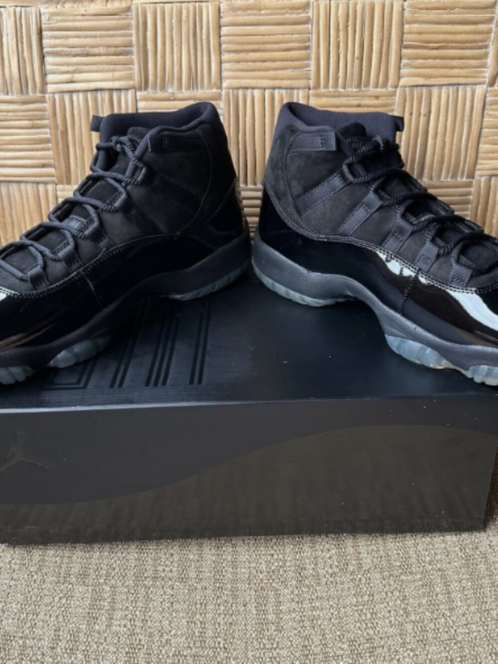Nike Air Jordan 11 Retro Cap and Gown